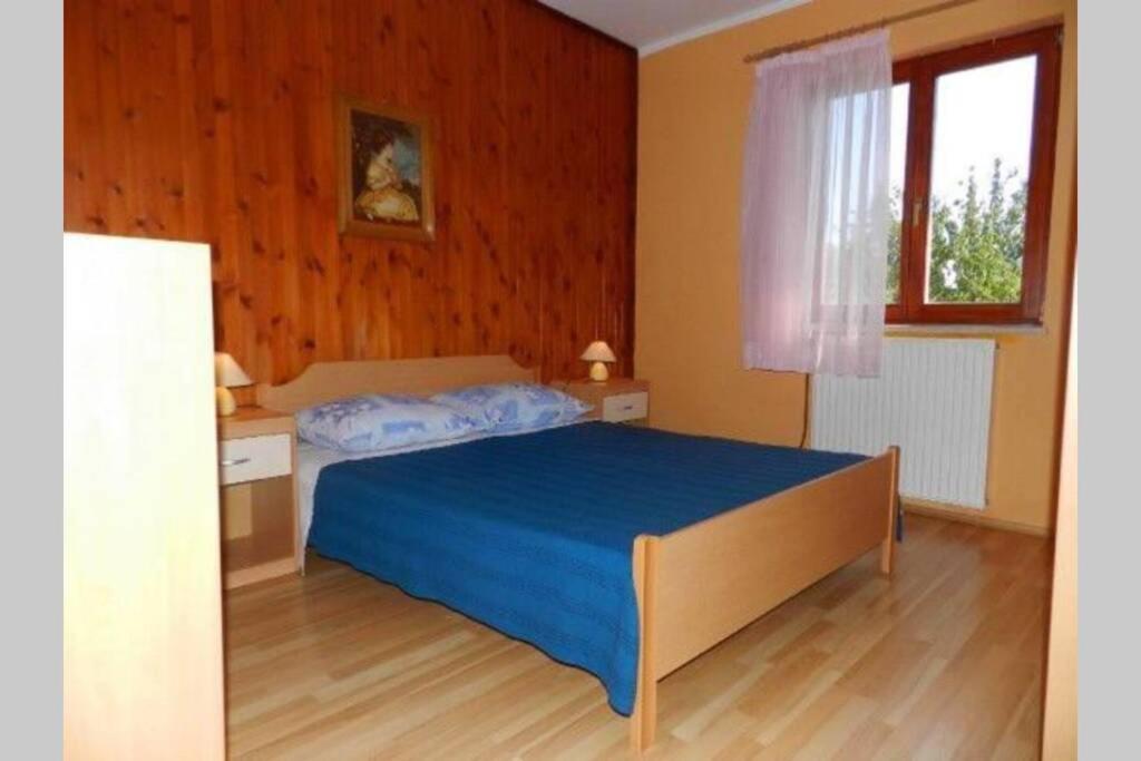 Apartment Sanja Near The Sea, Spacious And Green :) 普拉 外观 照片